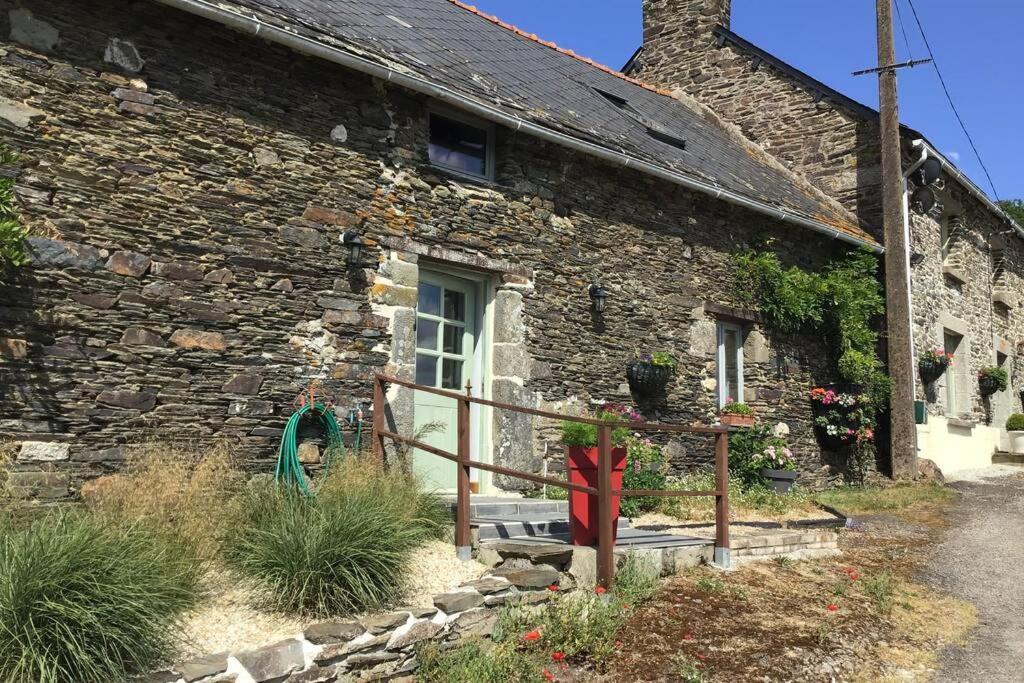 Вилла Les Ecuries Is A Modern Renovated Barn Laniscat Экстерьер фото